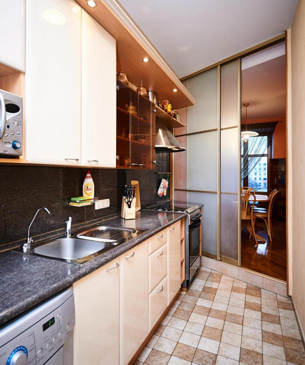 So Fashionable Apartment In The Heart Of Minsk Exterior foto